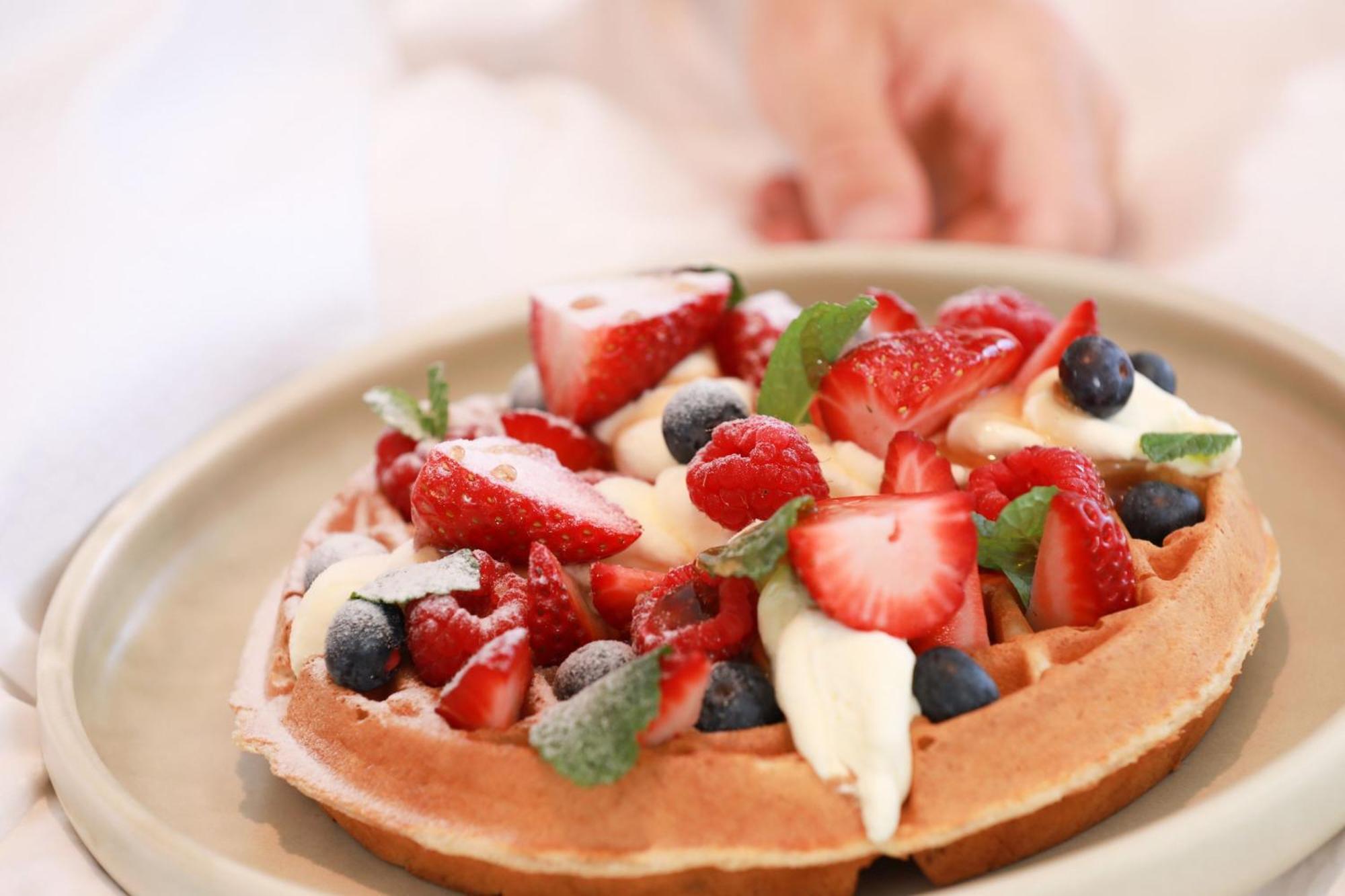 Jw Marriott Gold Coast Resort & Spa سيرفرز باراديس المظهر الخارجي الصورة A Belgian waffle with fruit
