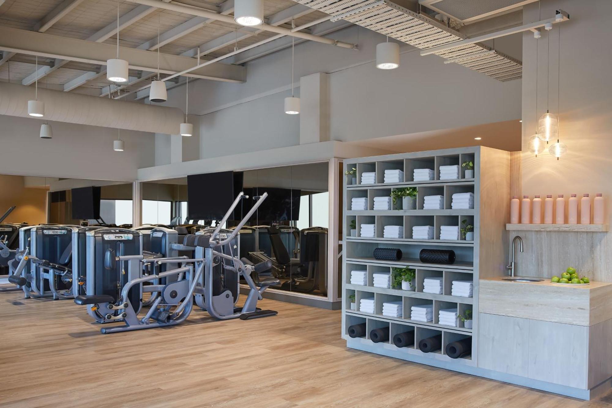 Jw Marriott Gold Coast Resort & Spa سيرفرز باراديس المظهر الخارجي الصورة Anytime Fitness in New Zealand
